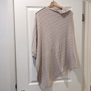 Cotton blend oatmeal nursing shawl